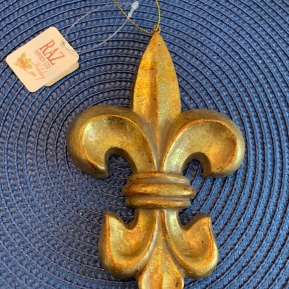 Gold Fleur de lis Christmas Ornament by Raz Imports - Picture 3 of 5
